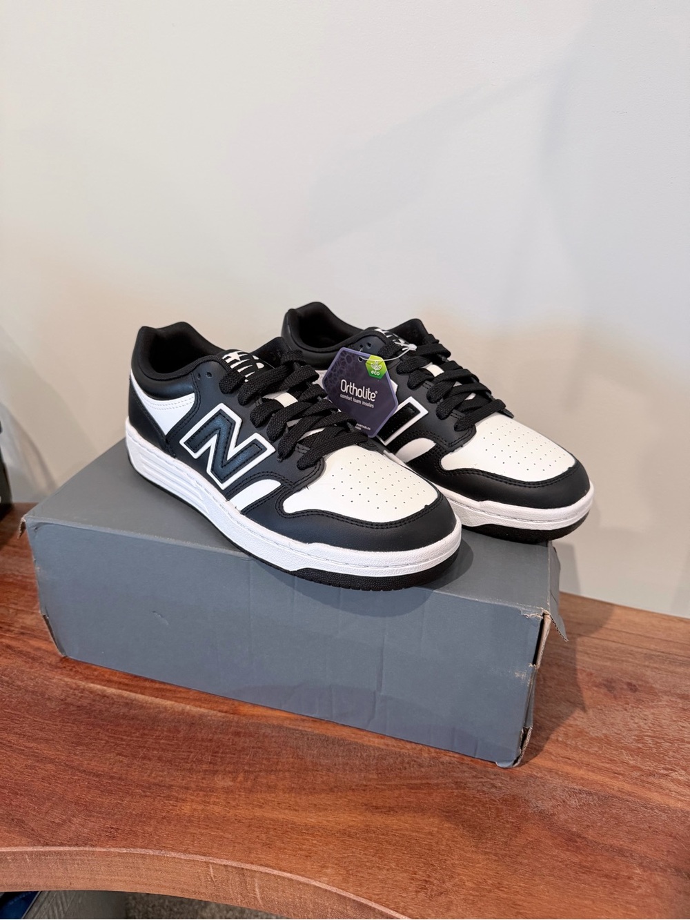 New Balance Womens Black and White Low-Top Sneakers